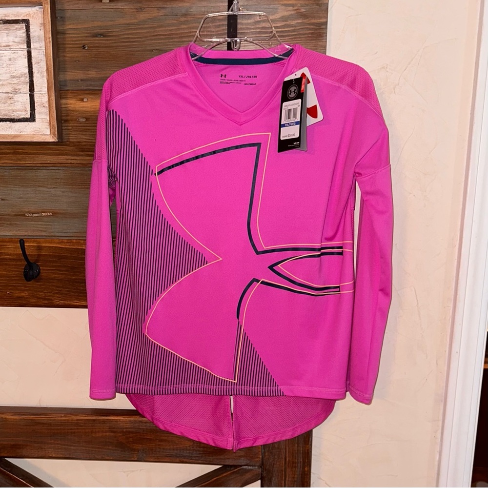 Girls XL Under Armour Athletic Top New With Tags